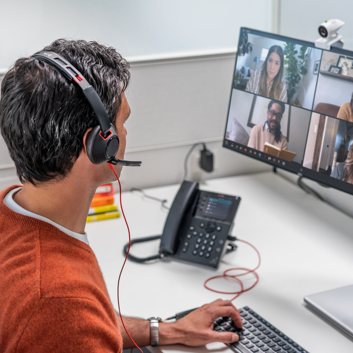 HP Poly Auriculares Poly Blackwire 5210 monaural USB-C + conector de 3,5 mm + adaptador USB-C/A Auriculares y Cascos Aur