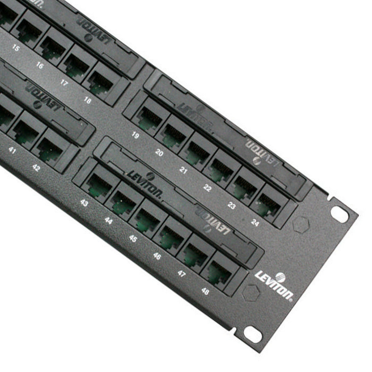 Panel de Parcheo Cat5e 48 Puertos Leviton, 5G596-U48, Montaje en Rack