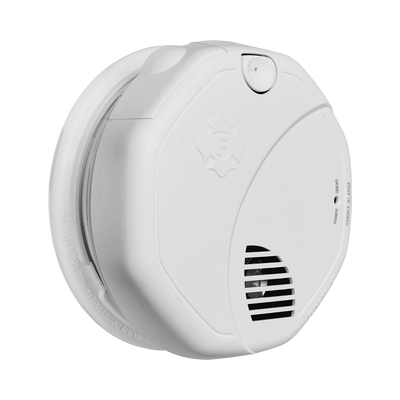 Alarma de Humo con Interconexión Inalámbrica / Advertencia de Voz con Ubicación / Sensor Fotoeléctrico / Baterías AA Reemplazables / 85 dB a 10 pies /