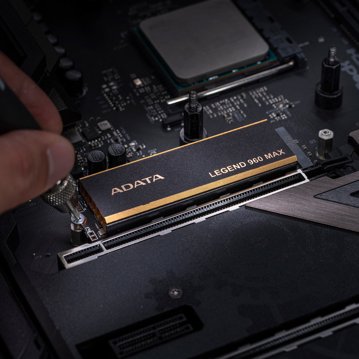 ADATA LEGEND 960 MAX unidades internas de estado sólido 1.4 256-bit AES 2 GB M.2