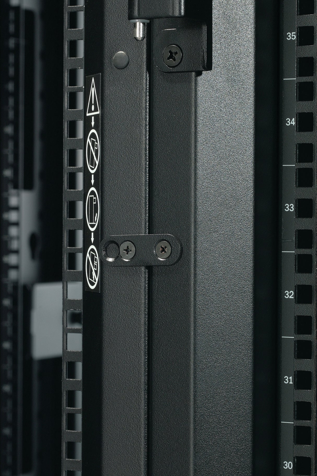 APC AR3100 Rack 42U Rack o bastidor independiente 1701 kg 1020,6 kg