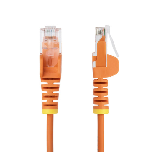 StarTech.com Cable de Red Ethernet CAT6 Delgado sin Enganches Naranja de 2,5m - Cable RJ45 Snagless Slim 28AWG - Alambre