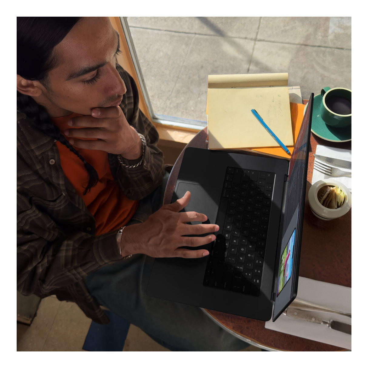 Apple MacBook Pro Apple M M3 Pro Computadora portátil 41.1 cm (16.2") 36 GB 512 GB SSD Wi-Fi 6E (802.11ax) macOS Sonoma
