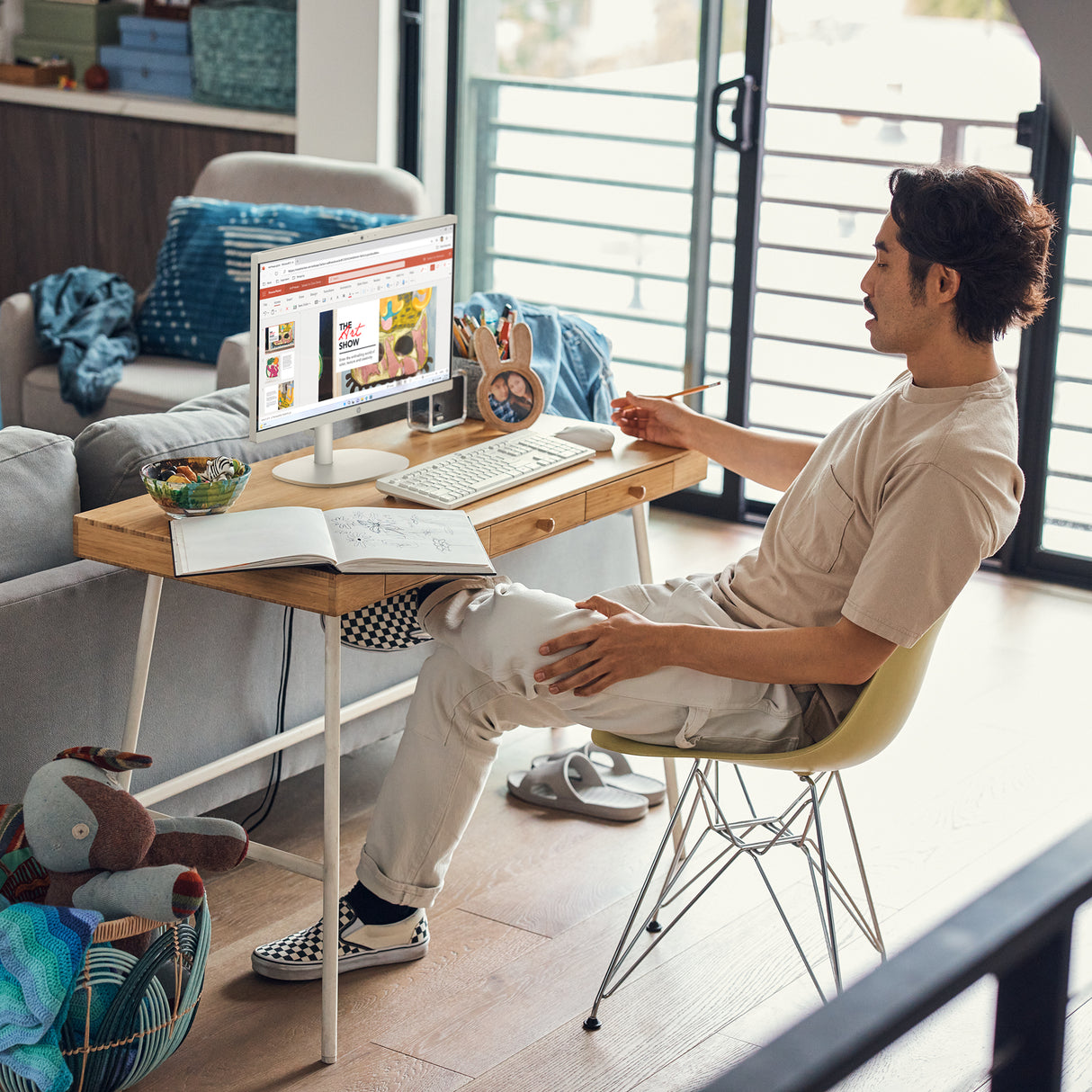 HP 22-dg0006la Intel® Celeron® N100 54.5 cm (21.4") 1920 x 1080 Pixeles 8 GB DDR5-SDRAM Windows 11 Home Wi-Fi 6 (802.11ax)
