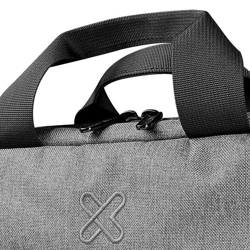 Klip Xtreme Classic Go 39.6 cm (15.6") Maletín portátil Negro, Gris, Tirante para hombro, 460 g