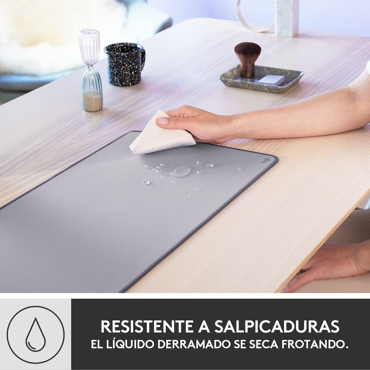 Desk Pad Studio Series Logitech Base Antideslizante Gris - 956-000047 FullOffice.com