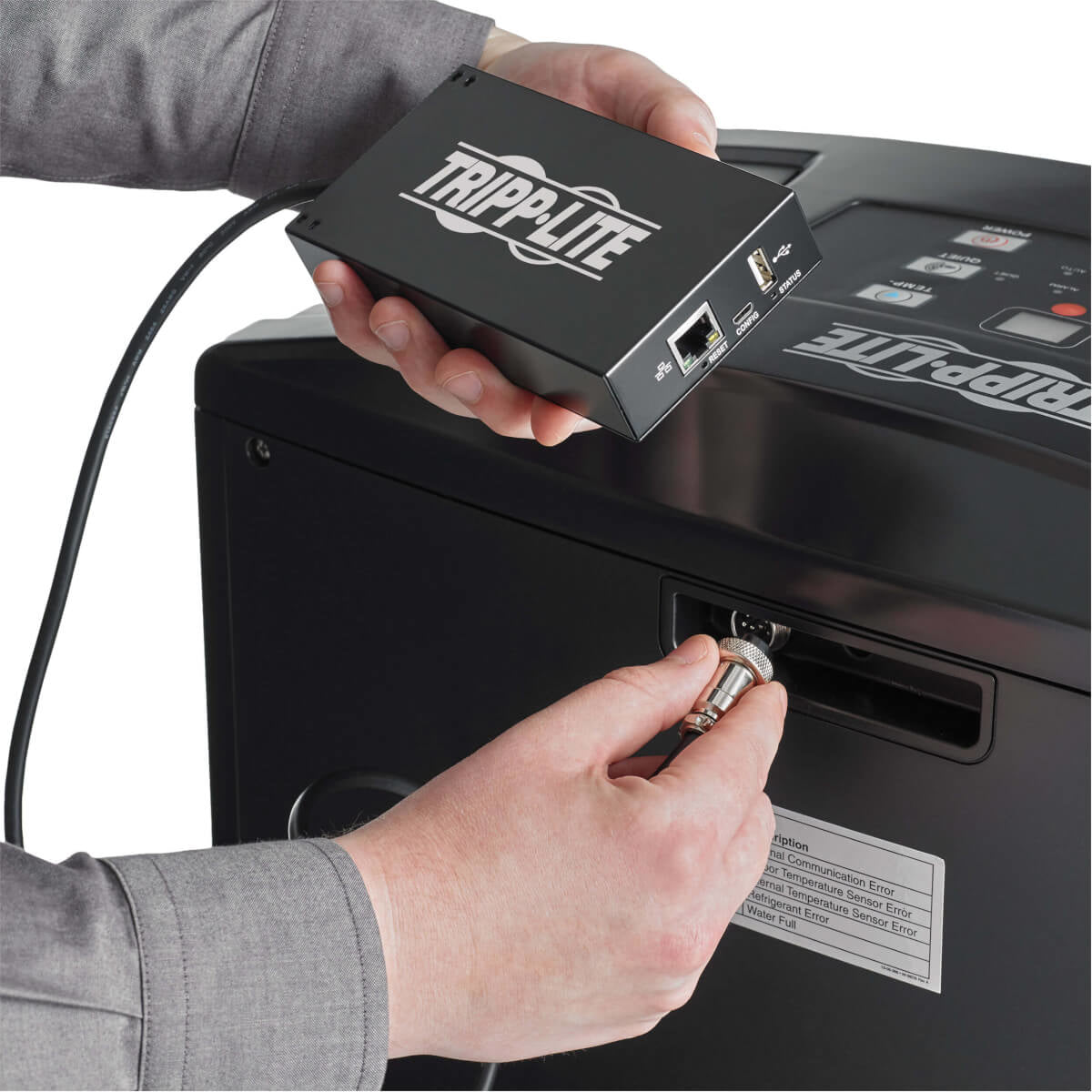 Tripp Lite SRCOOL12K Unidad Portátil de Aire Acondicionado para Salas de Servidores - 12,000 BTU (3.5 kW), 120V
