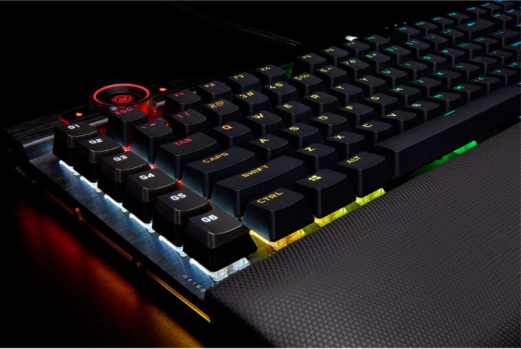 Corsair K100 RGB teclado Juego USB QWERTY Inglés de EE. UU. Negro
