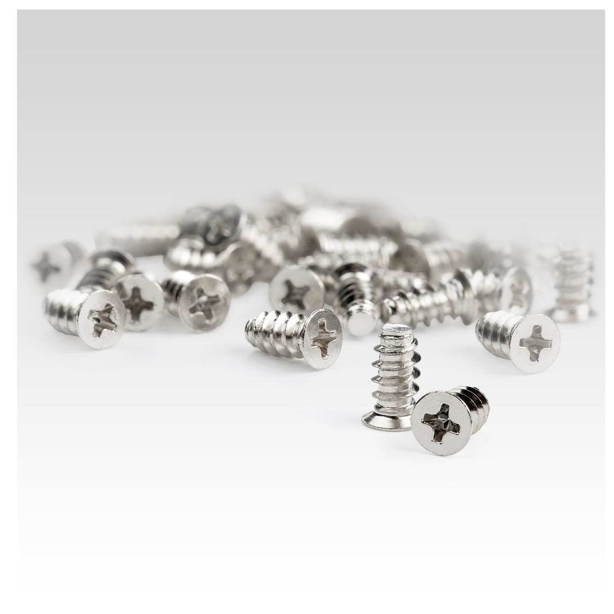 StarTech.com Paquete de 50 Tornillos M5 - Tornillos Autorroscantes de 10mm de Longitud para Carcasa o Ventiladores de Ordenador - Phillips / Cabeza Plana - Acero Chapado en Zinc tornillos & tuercas Acero M5 Cabeza plana PH (Phillips)