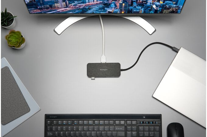 Kensington Replicador de puertos portátil 4K individual USB-C SD1650P con 100 W de alimentación Pass-Through Laptop Alámbrico USB 3.2 Gen 1 (3.1 Gen 1) Type-C 2 1