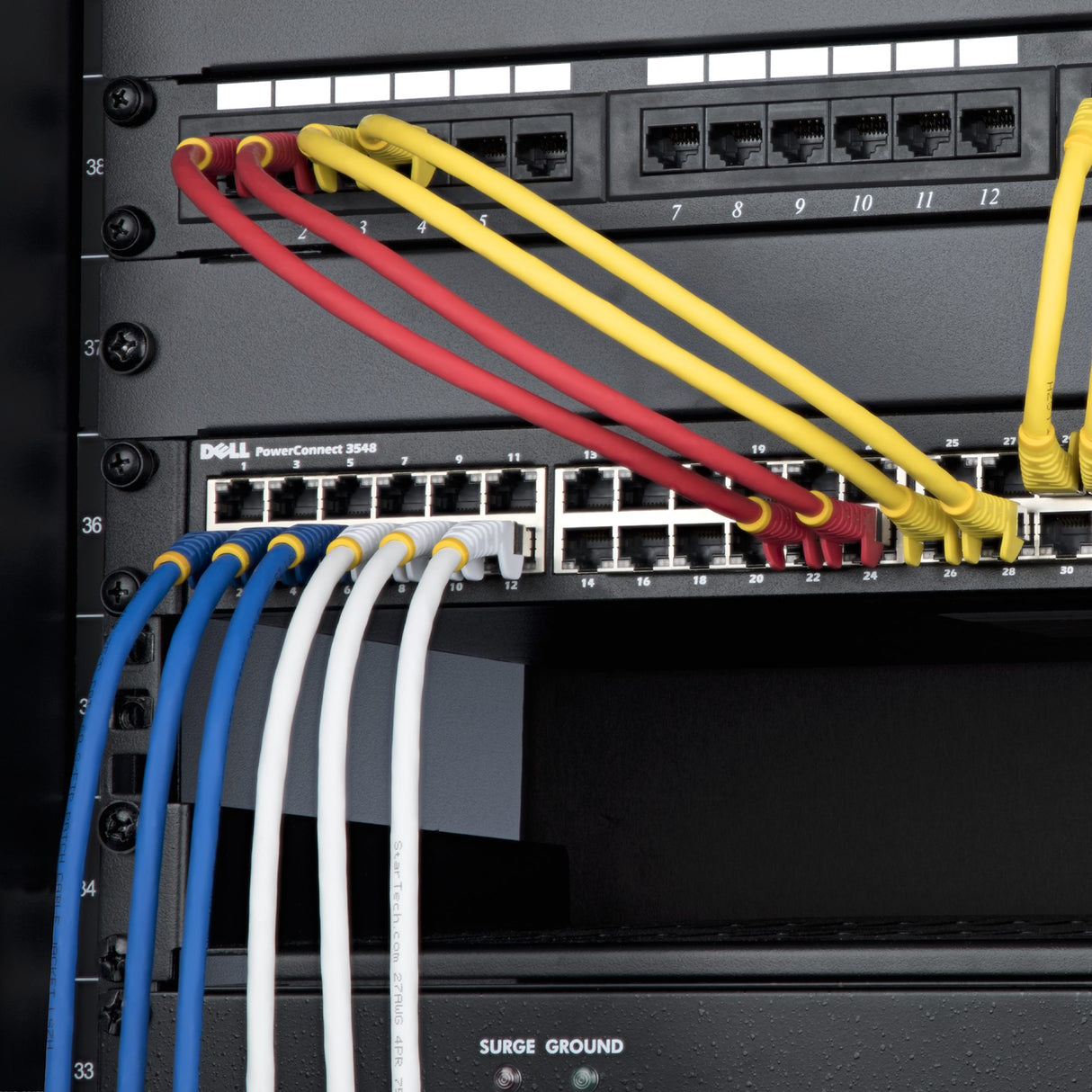 StarTech.com NLBL-6IN-CAT6A-PATCH Cables de red 0,152 m Cat6a RoHS