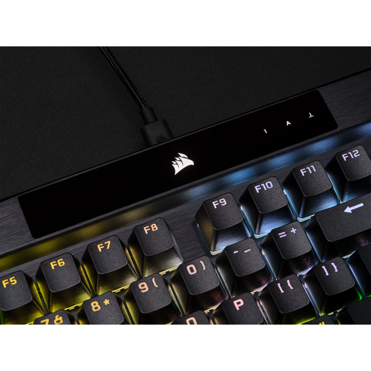 Corsair K70 RGB PRO teclado Juego USB QWERTY Inglés Negro, Alámbrico, Interruptor mecánico, LED RGB