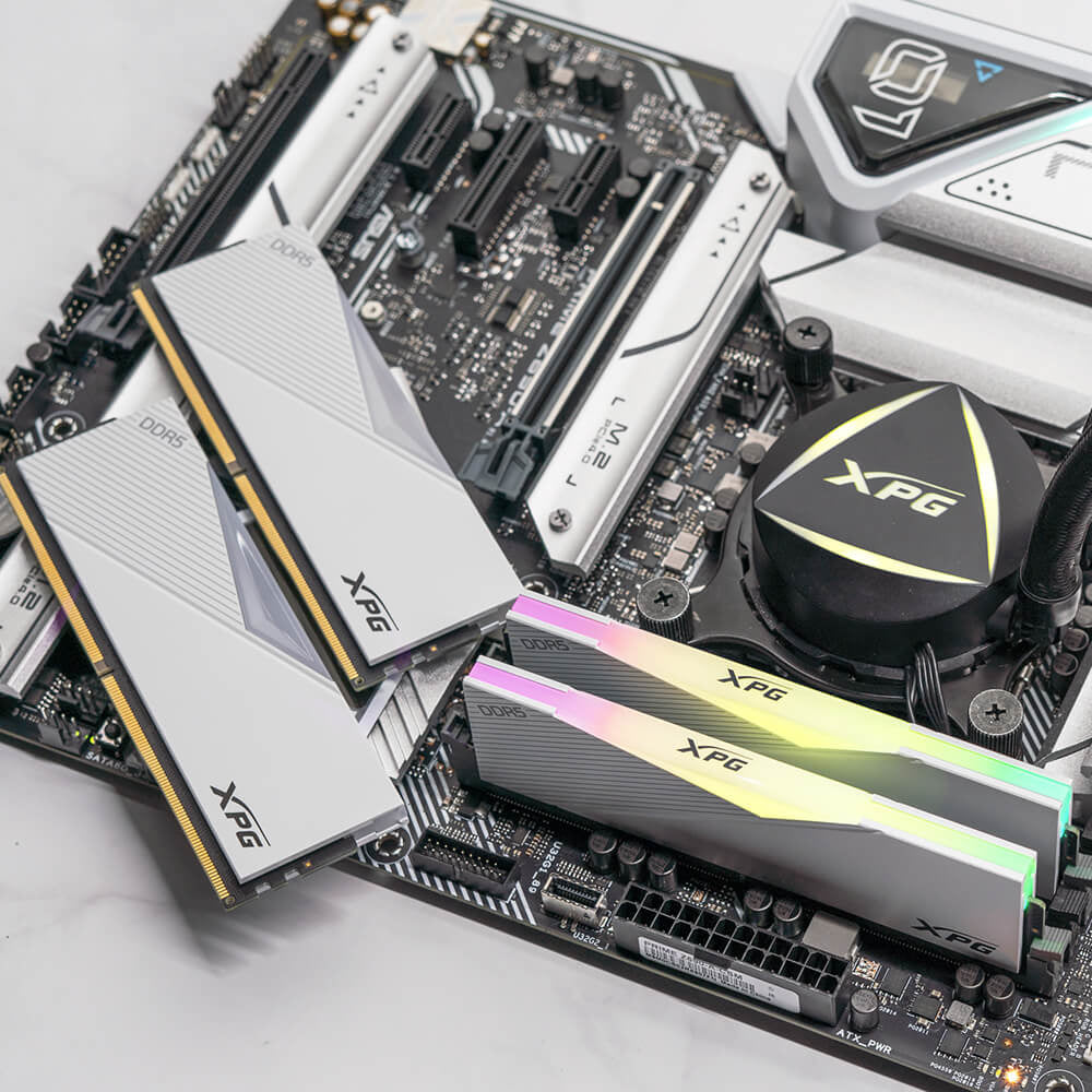 XPG LANCER RGB módulo de memoria 16 GB 1 x 16 GB DDR5 288-pin DIMM ECC, 5200 MHz