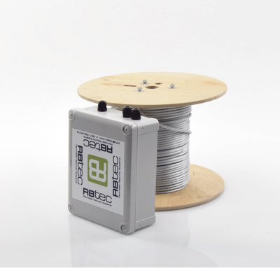 IROC-1Z-500-V2 - Kit de Cable Sensor Perimetral IRONCLAD para Cercas Ciclónicas / 152 METROS / 1 ZONA / Sin Falsas Alarmas por Viento / TODO Incluido/TARJETA LPU400/ C