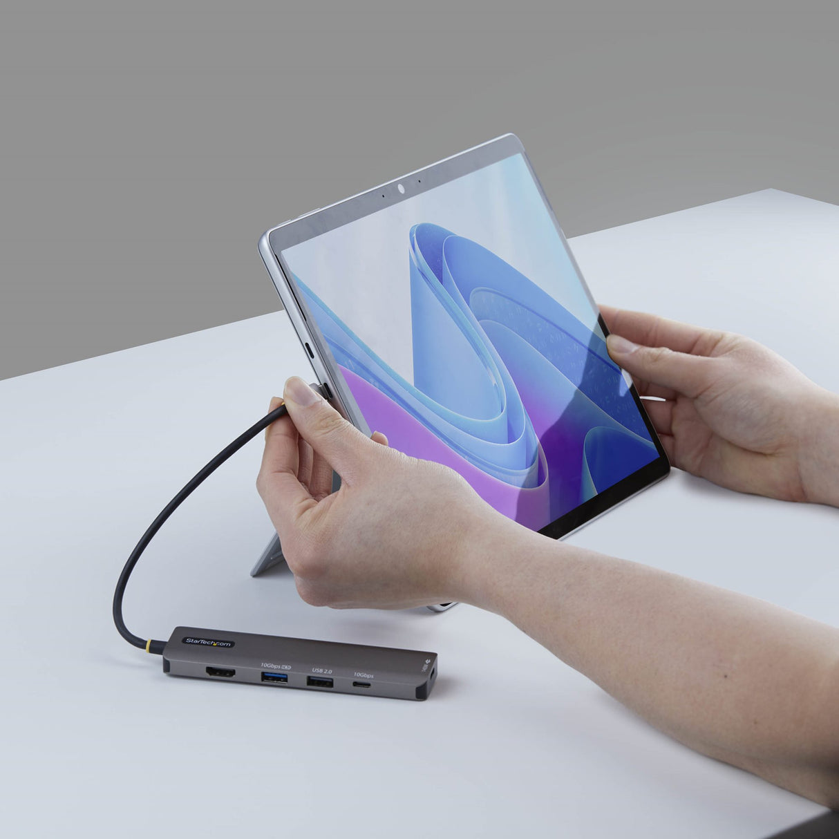 StarTech.com Mini Dock USB-C A HDMI - Adaptador Multipuertos Tipo C - PD de 140W - 4K 60Hz - Hub USB 10Gbps - Para MacBo