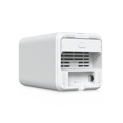 UNAS-2-W - NAS Compacto de Escritorio / 2 Bahías 3.5" SATA / Puerto 2.5 GbE / USB-C 5 Gbps / PoE++ 60 W / Pantalla LCD 1.47"