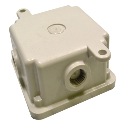 WB-NM - Caja Trasera Resistente a la Intemperie / Termoplástica No Metálica / IP66 / 3 Entradas 1/2" / 4.38 x 2.44 in