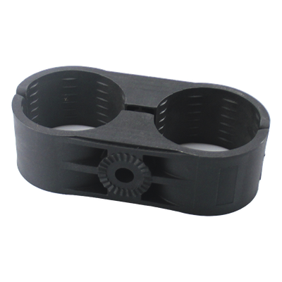 CB158 - Sujetador Plástico para Cable Coaxial / Doble Soporte / 1-5/8 in / Máx 2 in (51 mm) / Varilla 3/8' o M10