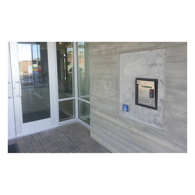 1835-084 - Control de acceso / Gabinete empotrable / 2 puertas / 3000 números telefónicos / 11 dígitos / Directorio en pantalla / Lineas A/D