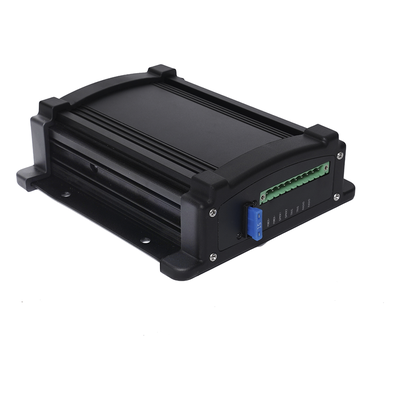X100F - Sirena Vehicular / 100W / 115 dB / Controlador Unimando con Micrófono / 7 Tonos Americanos / Compatible Barras X67/X75