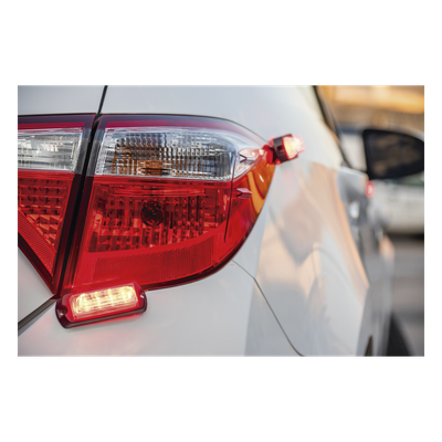 X13-R - Luz Auxiliar Ultra Brillante / 4 LEDs / Rojo / 10-30VCC / 23 Patrones / 3.9 x 1.3 x 1.0 in