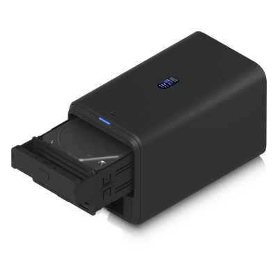 UNAS-2-B - Servidor NAS Compacto / 2 Bahías 3.5" SATA / Puerto 2.5 GbE / PoE++ 60 W / Pantalla LCD 1.47" / USB-C 5 Gbps