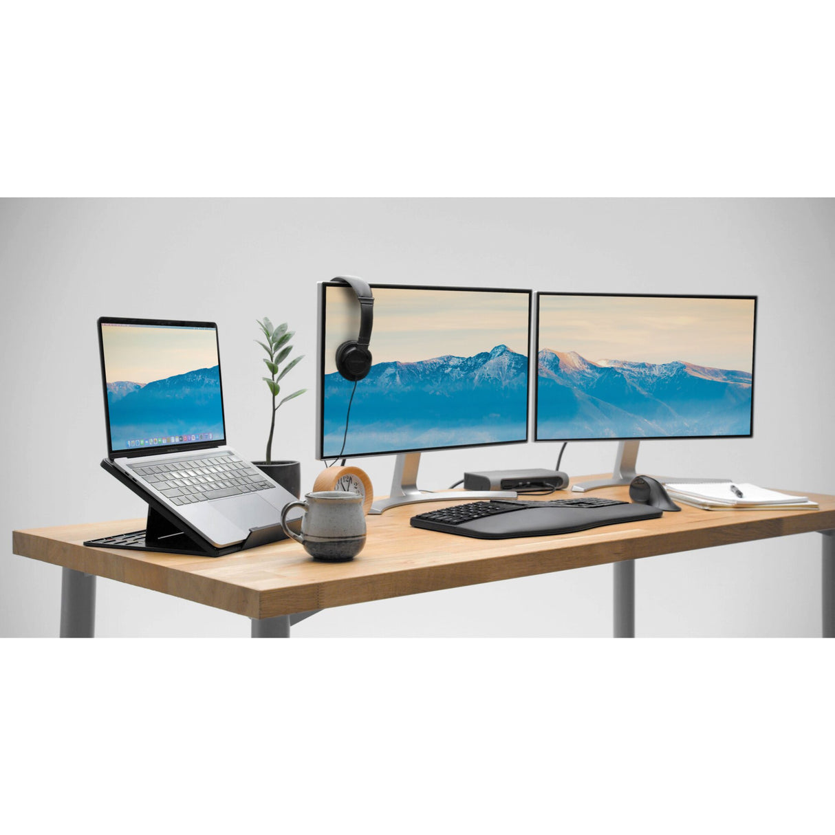 Kensington Base para Notebook Easy Riser Go SmartFit (Color Negra, Hasta 17") Laptop SmartFit™