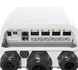 CRS504-4XQ-OUT, Switch exteriores CPU 650MHz, 128MB RAM, 1 Eth 10/100, 4 QSFP28 100G, CD jack y 802.3bt PoE-in, RouterOS