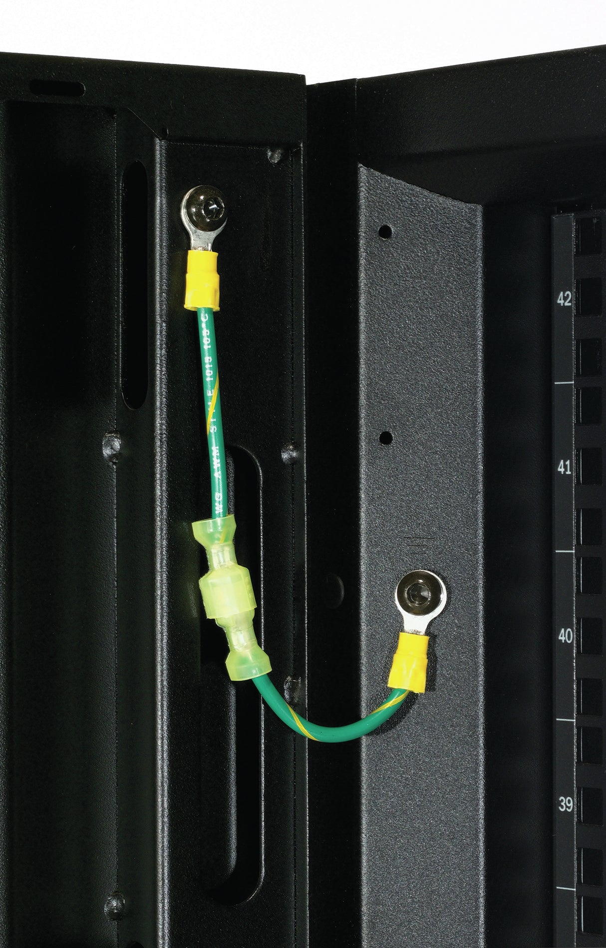 APC AR3100 Rack 42U Rack o bastidor independiente 1701 kg 1020,6 kg