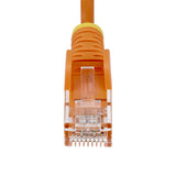 StarTech.com Cable de Red Ethernet CAT6 Delgado sin Enganches Naranja de 2,5m - Cable RJ45 Snagless Slim 28AWG - Alambre