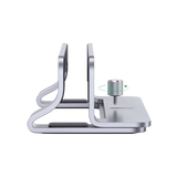 Soporte Vertical para Laptop / Adecuado para escritorio / Anchura Ajustable (12-26mm) / Amplia compatibilidad / Anti-Arañazos / Anti-Deslizante /Ajustable Mediante Tornillos / Color Plata / Aluminio + Silicona