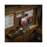 Multicontacto Powerbox 1, con 4 Salidas 120 Vca, 2 USB-A / 1 USB-C, Luces LED Integradas y Soporte Magnético