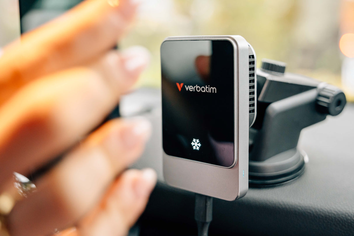 Verbatim Charge 'n' Drive Smartphone Negro USB Cargador inalámbrico Carga rápida Auto