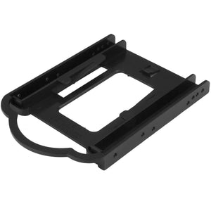 StarTech.com Bracket de Montaje para Discos Duros / SSD de 2,5" en Bahías de 3,5 Pulgadas - Instalación sin Herramientas - Bracket Adaptador de Unidad de 2,5" a Bahía de 3,5" paneles accesorios para ordenadores 8,89 cm (3.5") Panel de instalación Negro 1