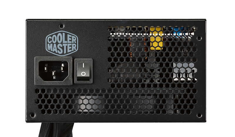 Fuente de Poder Cooler Master MasterWatt 650W ATX 12V 80 Plus Bronze Semi Modular 20+4 pin Fan 120mm Negro