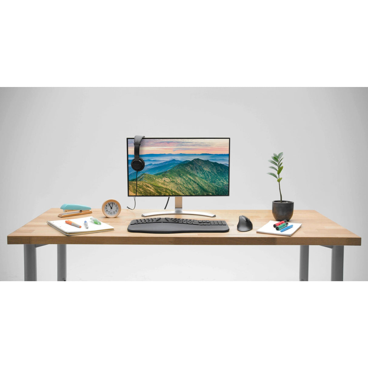 Kensington Base para Notebook Easy Riser Go SmartFit (Color Negra, Hasta 17") Laptop SmartFit™
