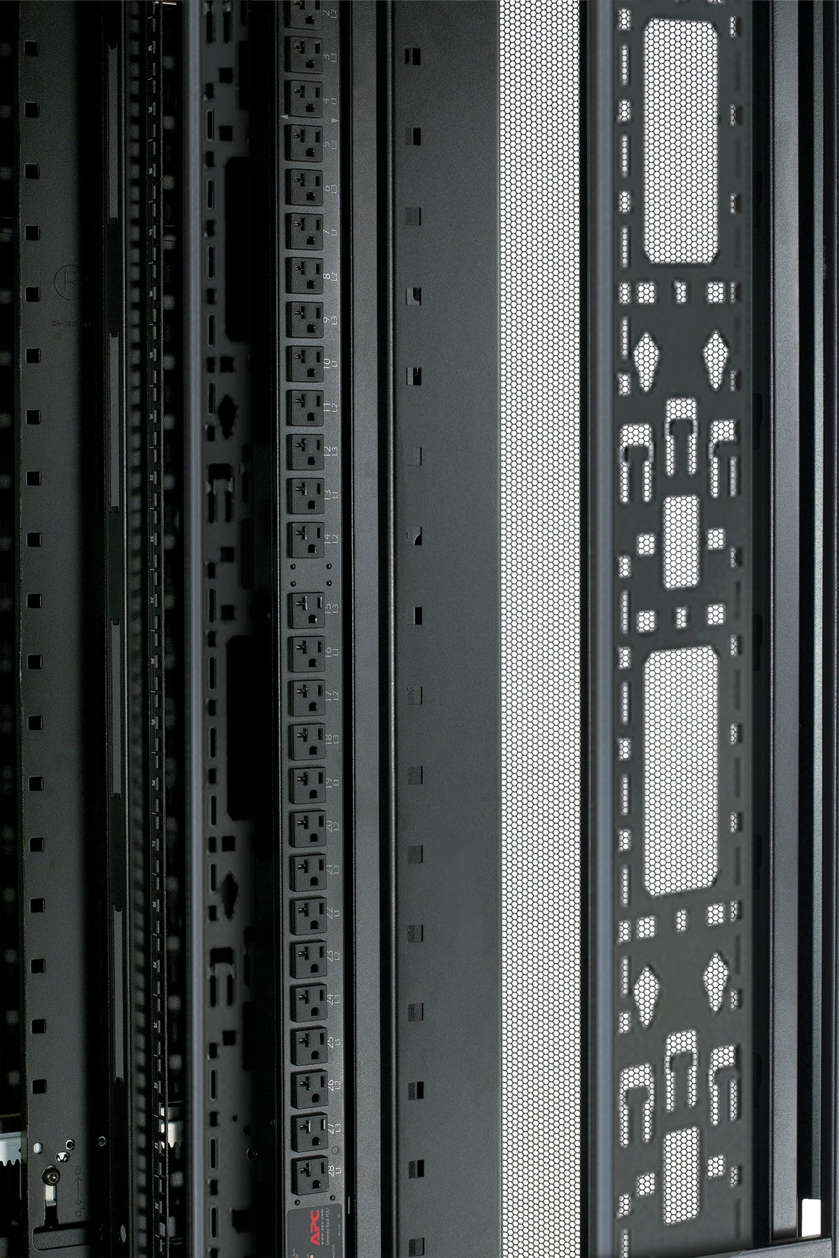 APC AR3100 Rack 42U Rack o bastidor independiente 1701 kg 1020,6 kg
