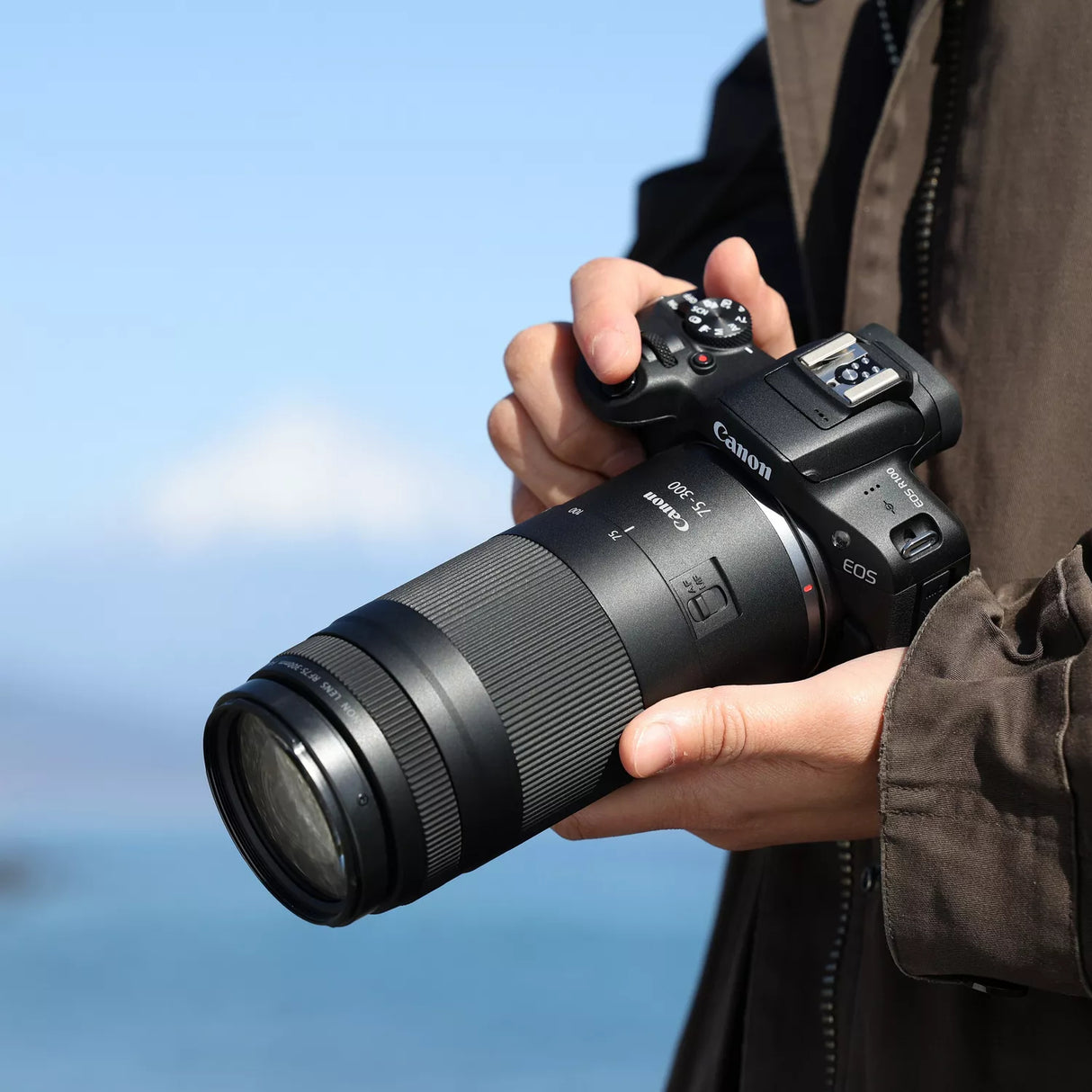 Canon RF 75-300 mm F4-5.6 Cropped frame(APS-C) camera Lente zoom Negro, Autoenfoque