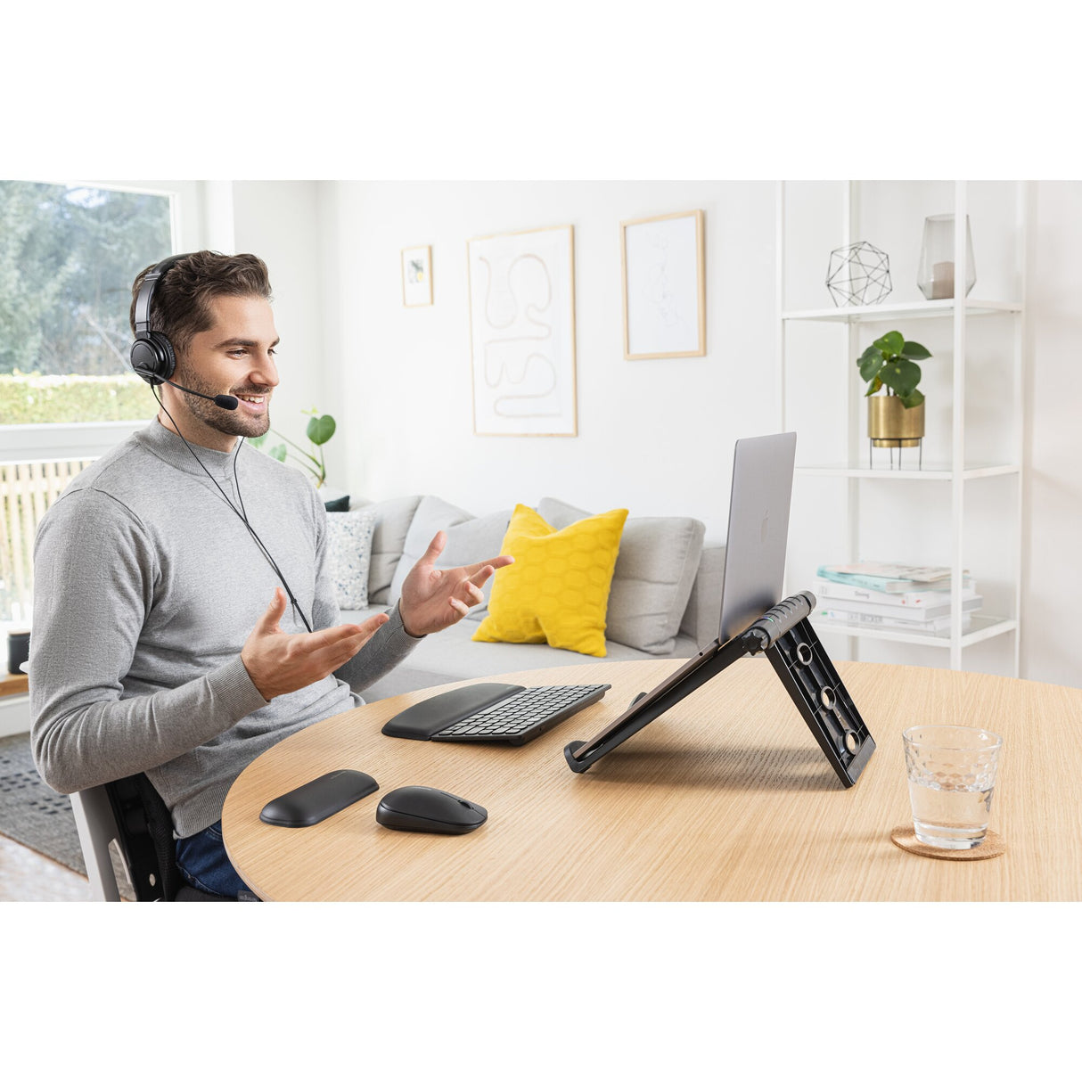 Kensington Reposamuñecas ErgoSoft para ratones estándar Accesorio Ergonómico Negro 1,52 g 1,52 g 16,3 mm