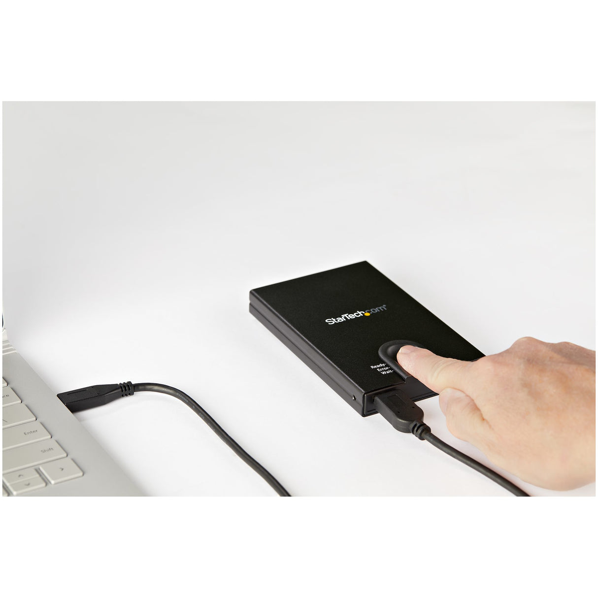 StarTech.com Caja para Disco Duro Cifrada - con Acceso por Huella Digital - para Unidades SATA de 2,5" cajas para discos duros externos 1 2.5 cm (2.5") SATA, Serial ATA II, Serial ATA III 9.5 mm