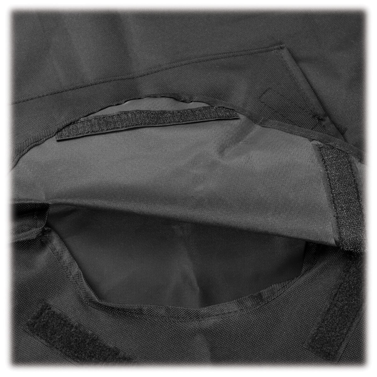 Tripp Lite DM6570COVER Cubierta Impermeable para Televisores al Exterior para Televisores y Monitores de Pantalla Plana 