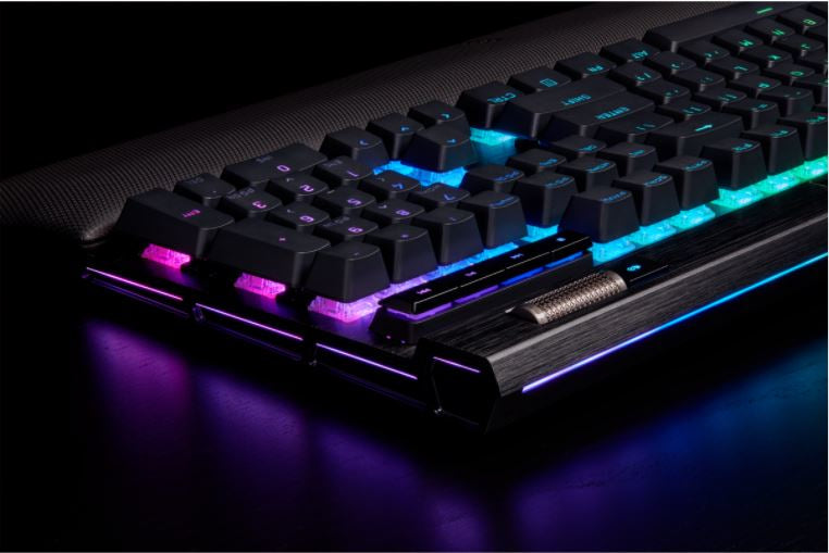 Corsair K100 RGB teclado Juego USB QWERTY Inglés de EE. UU. Negro