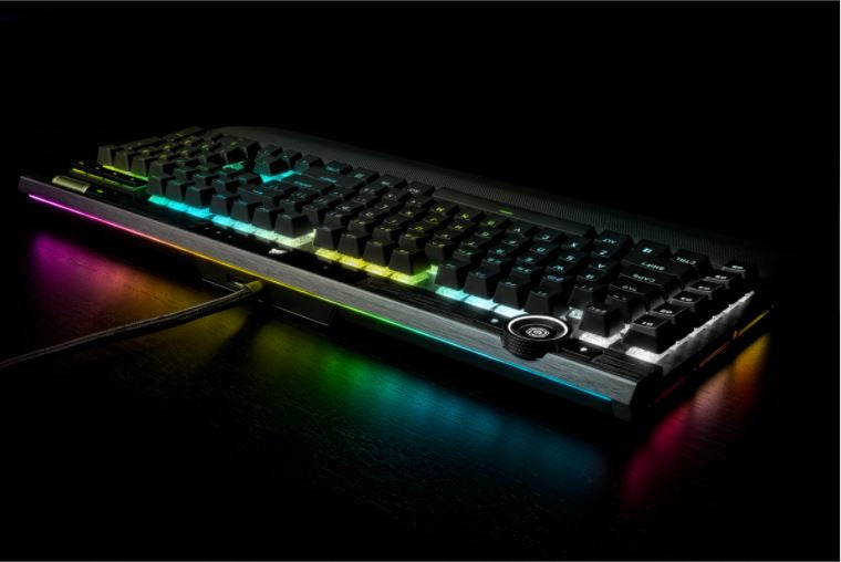 Corsair K100 RGB teclado Juego USB QWERTY Inglés de EE. UU. Negro