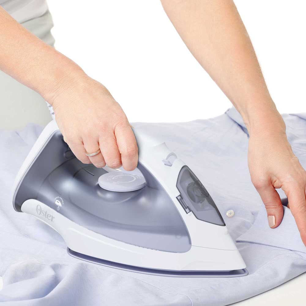 Oster GCSTBS3802 plancha Plancha a vapor Suela antiadherente Blanco, Azul, 180°, Giratorio
