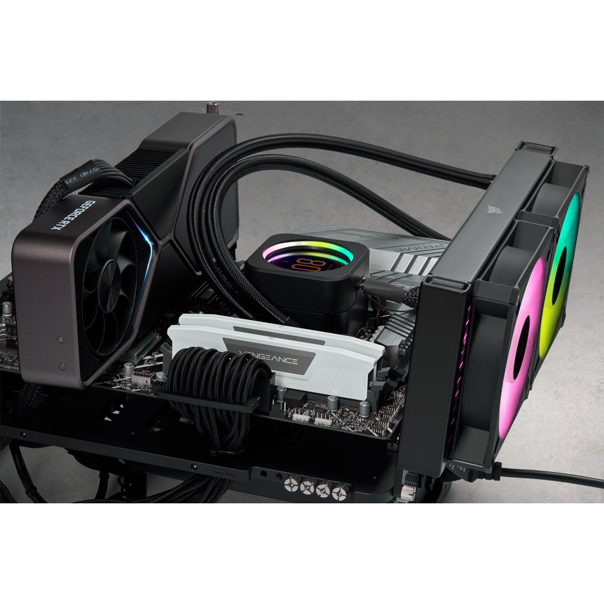 Corsair Vengeance CMK32GX5M2B5600C36W módulo de memoria 32 GB 2 x 16 GB DDR5 288-pin DIMM, 5600 MHz, Blanco