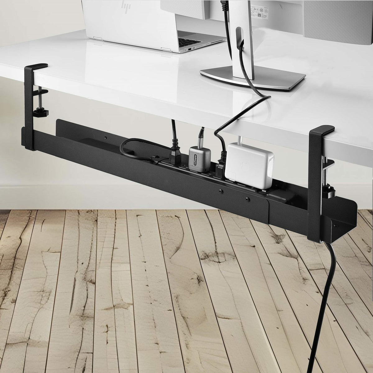 CALB-DESK-CABLE-TRAY - StarTech.com Bandeja Gestionador de Cables Negro - Soporte de Regleta - para Debajo del Escritorio - Ajustable en Longit