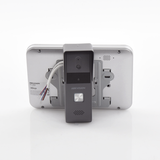 Hikvision DS-KIS203T sistema de intercomunicación de video 17,8 cm (7") Gris, Blanco
