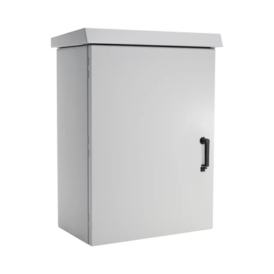Gabinete Para Exterior OSP ComLine de 18 UR, 600 mm de Ancho, 500 mm de Profundidad De Aluminio, Color Gris Claro Con Protección NEMA 4/12/4X/3/3R; IP
