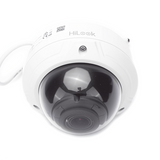 HiLook Series / Domo IP 4 Megapixel / 30 mts IR / Exterior IP67 / PoE / WDR 120 dB / Lente Motorizado 2.8-12 mm / IK10 / MicroSD
