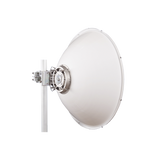 Antena direccional Alto Rendimiento / Parábola profunda para mayor aislamiento al ruido /4 ft / Guía de onda  para radio B5x y C5x / Ganancia de 35 dBi / Soporte de acero inoxidable / Polaridad en 90 ° y 45 ° / Incluye montaje.